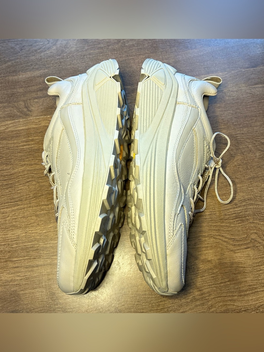 UGG Men's Miwo Trainer Low Sneakers Size 12 taupe or light grayish beige - Picture 6 of 12